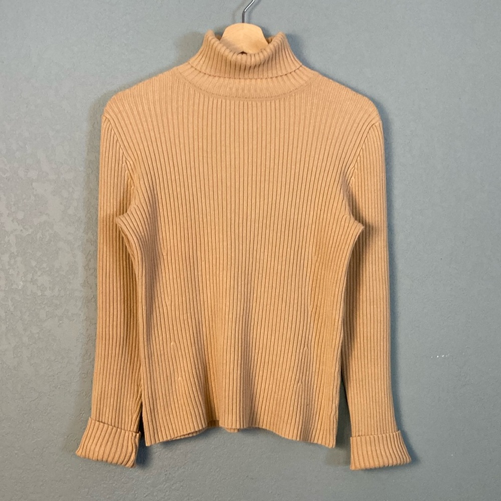 Gap Stretch Rib-Knit Turtleneck ~ Size Medium ~ Tan/Cream